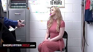 Slender MILF Sunny Lane Lets The Security Guard Fill Her Mature Pussy With Hot Jizz